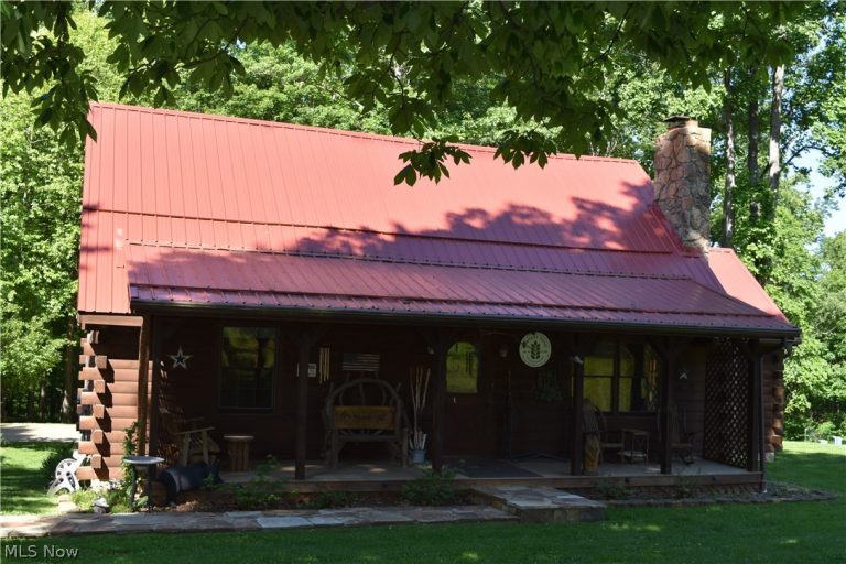 205 Stratton Lane, Flushing, OH, 43977