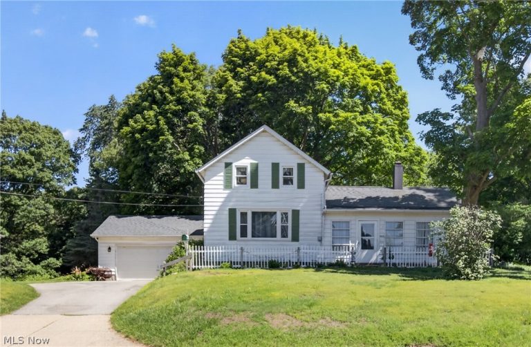 1031 Park Avenue, Amherst, OH, 44001