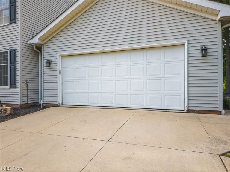 5265 Eastlake Street, North Canton, OH - Photo 6