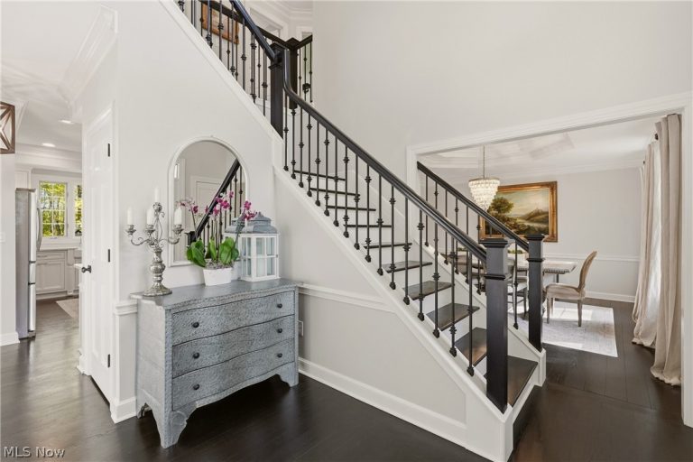 16620 Jennifer Lane, Chagrin Falls, OH - Photo 4