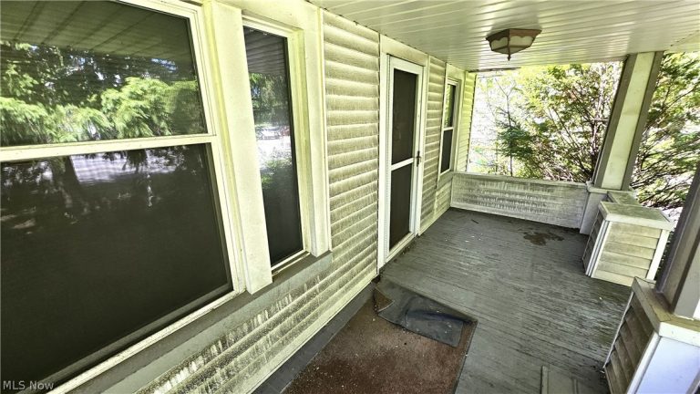 14522 Granger Road, Maple Heights, OH - Photo 5
