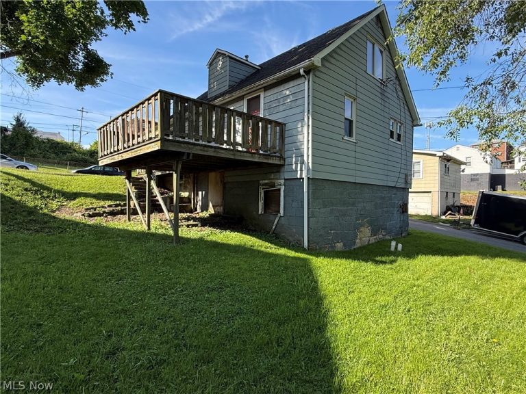 155 Webster Avenue, Weirton, WV - Photo 6