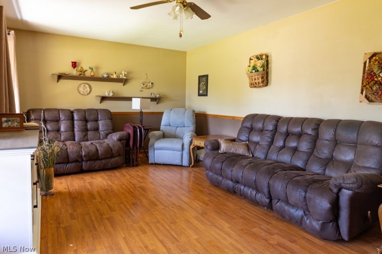 333 Hilan Avenue, New Philadelphia, OH - Photo 2