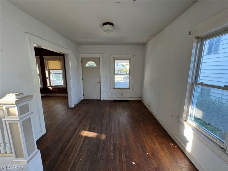14148 Berwyn Avenue, Cleveland, OH - Photo 5