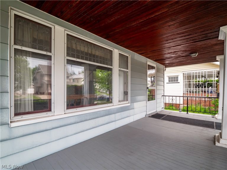 2077 Wyandotte Avenue, Lakewood, OH - Photo 3