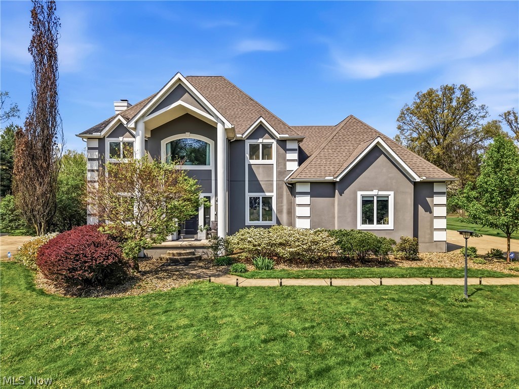 5758 Logan Arms Drive, Girard, OH