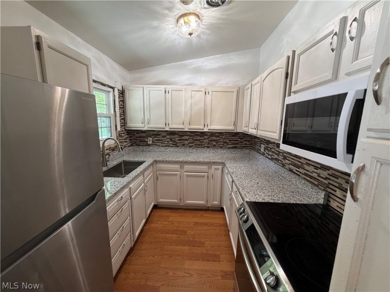 1599 Herkender Avenue, Akron, OH - Photo 8