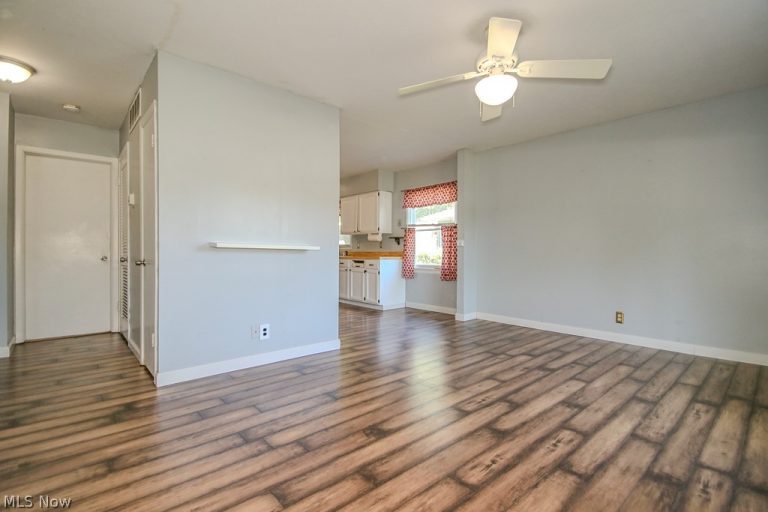 4800 Homewood Drive, Mentor, OH - Photo 4