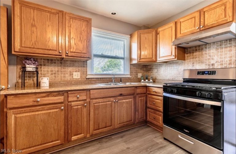 1333 23 Street, Lorain, OH - Photo 6