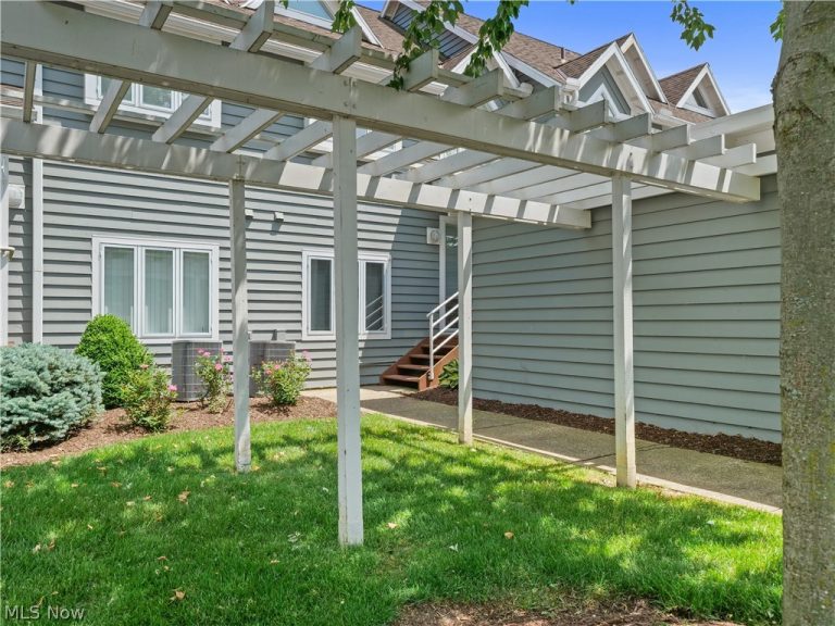 179 Marina Point Drive, Sandusky, OH - Photo 6
