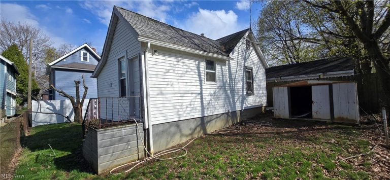 850 Kling Street, Akron, OH - Photo 8