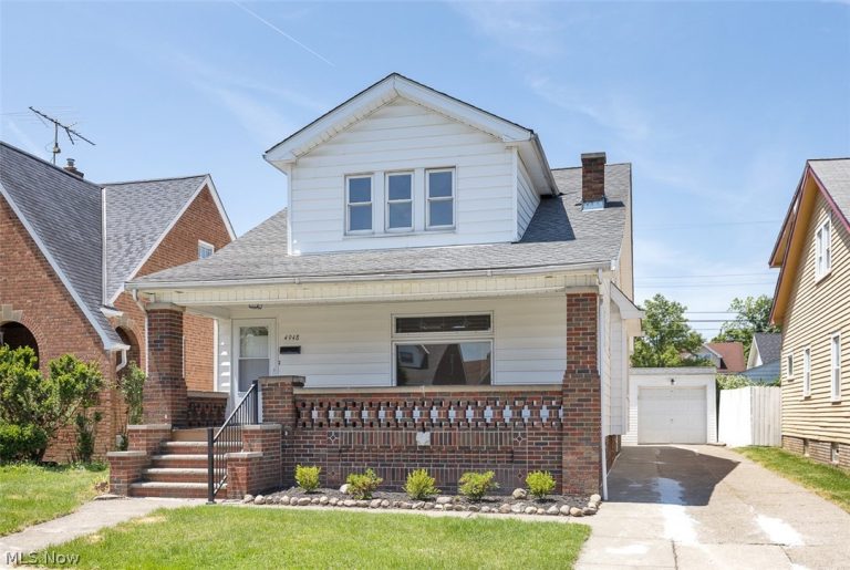 4948 107th Street, Garfield Heights, OH - Photo 2