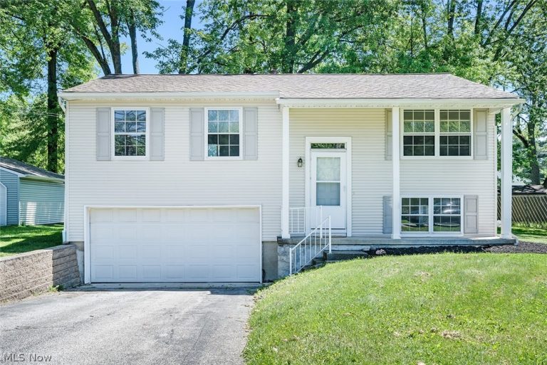 3765 Boston Avenue, Howland, OH, 44484