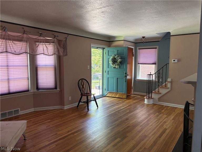 54 213th Street, Euclid, OH - Photo 6