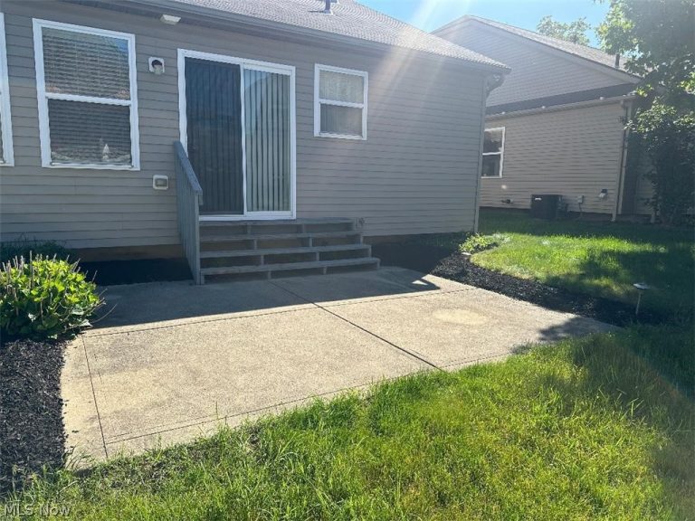 510 Lanmark Cove, Painesville, OH - Photo 4