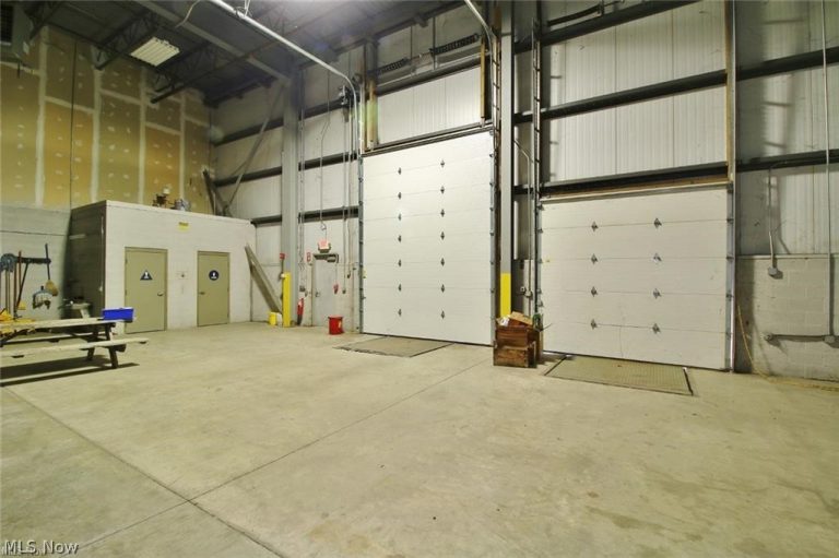 60791 Southgate Road, Cambridge, OH - Photo 6