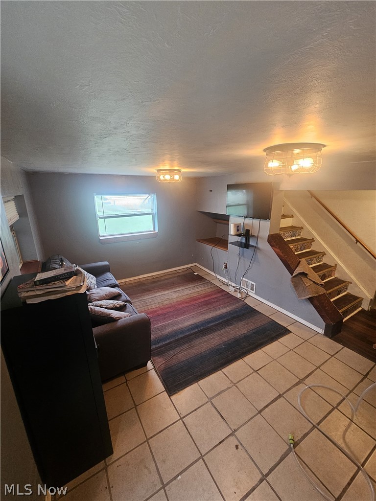 10828 Mountview Avenue, Garfield Heights, OH - Photo 6