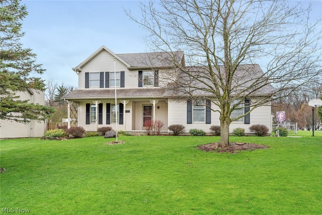 6369 Ridgeview Avenue, Austintown, OH
