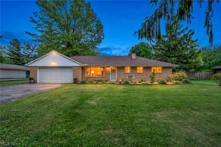 7663 Kitner Boulevard, Northfield Center, OH, 44067