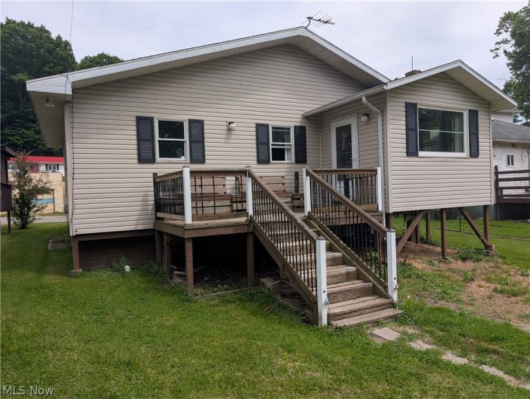 20 High Street, Glouster, OH, 45732