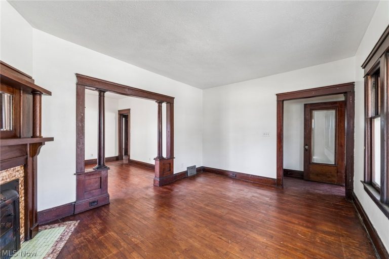 4408 Beta Avenue, Newburgh Heights, OH - Photo 4