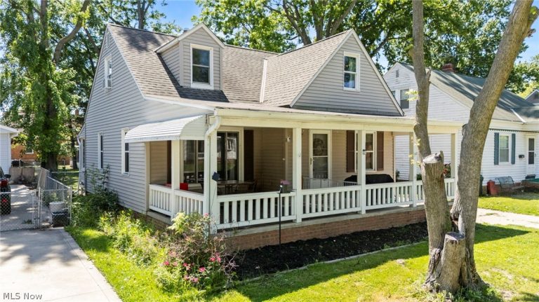 474 328th Street, Willowick, OH - Photo 2