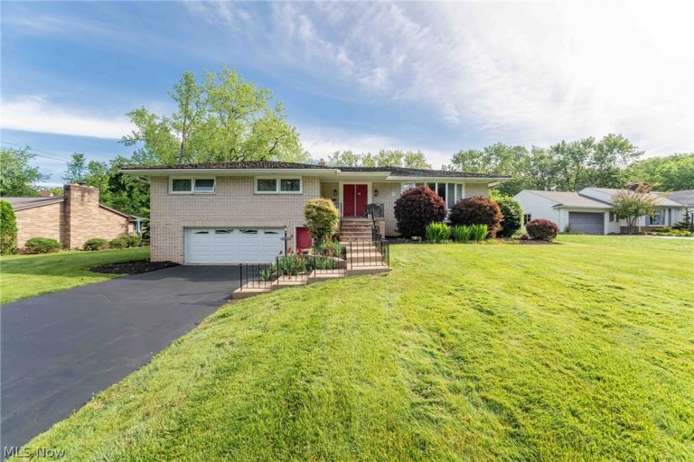 23225 Bryden Road, Shaker Heights, OH, 44122