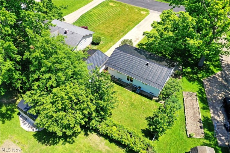 182 Shirley Lane, Warren, OH - Photo 5
