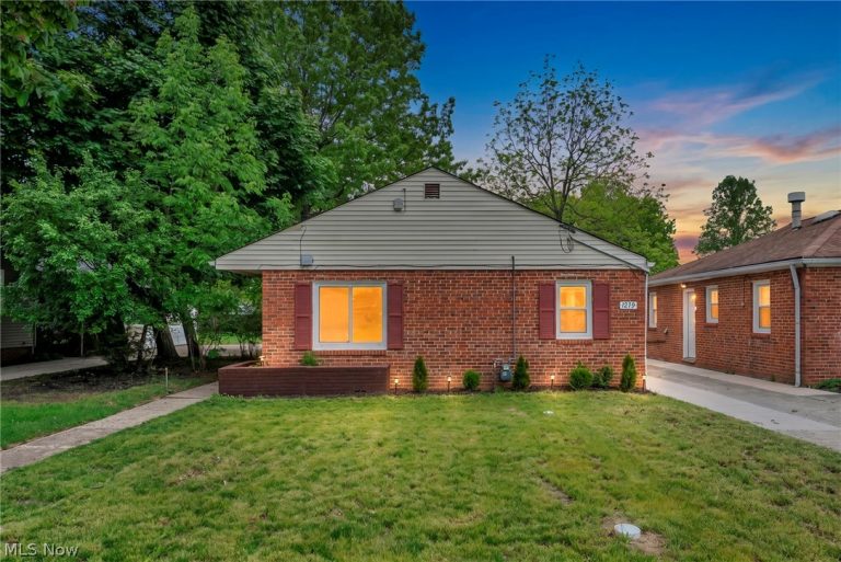 1279 Elmwood Road, Mayfield Heights, OH, 44124