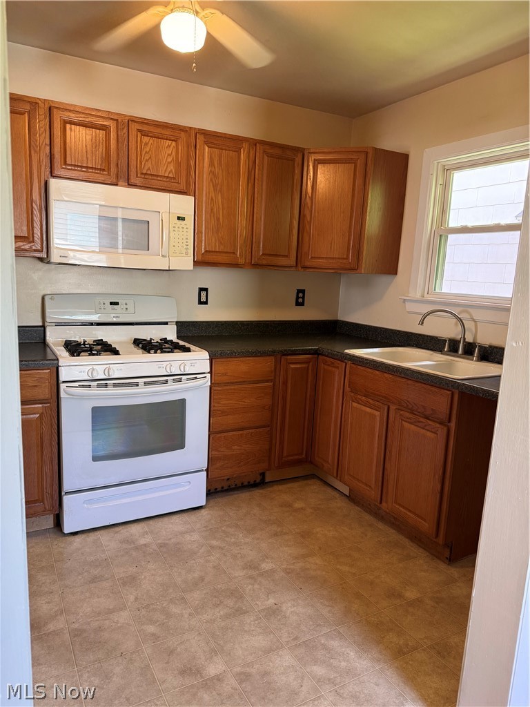 1821 Marks Avenue, Akron, OH - Photo 3