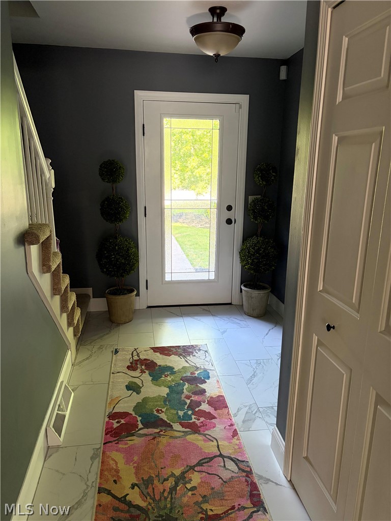 8120 Daventree Drive, Brecksville, OH - Photo 4