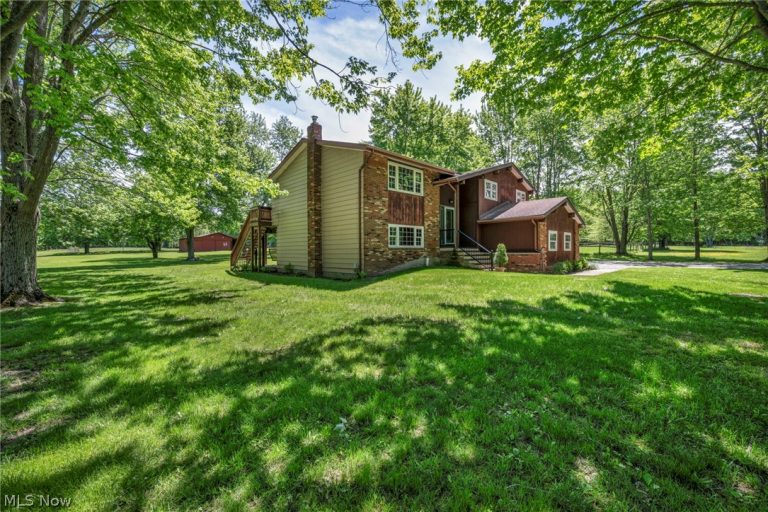 6407 Indian Point Road, Painesville, OH - Photo 2