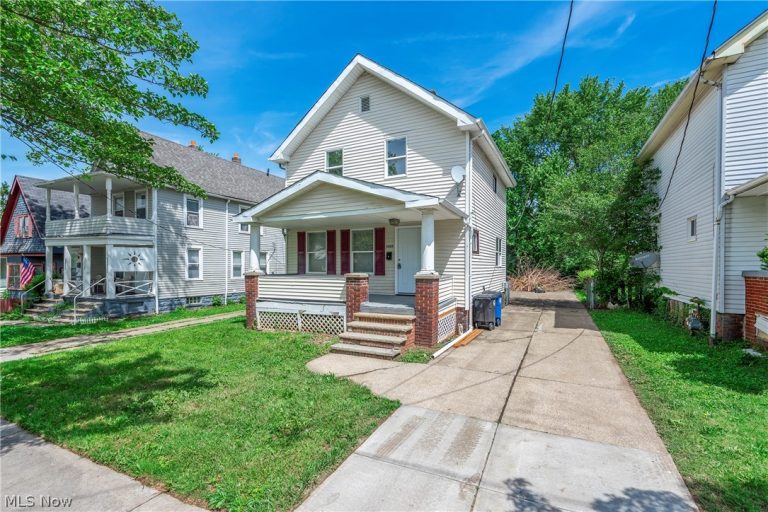 8005 Vineyard Avenue, Cleveland, OH, 44105
