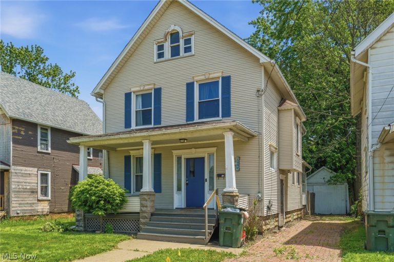 1526 Frazer Avenue, Canton, OH - Photo 2