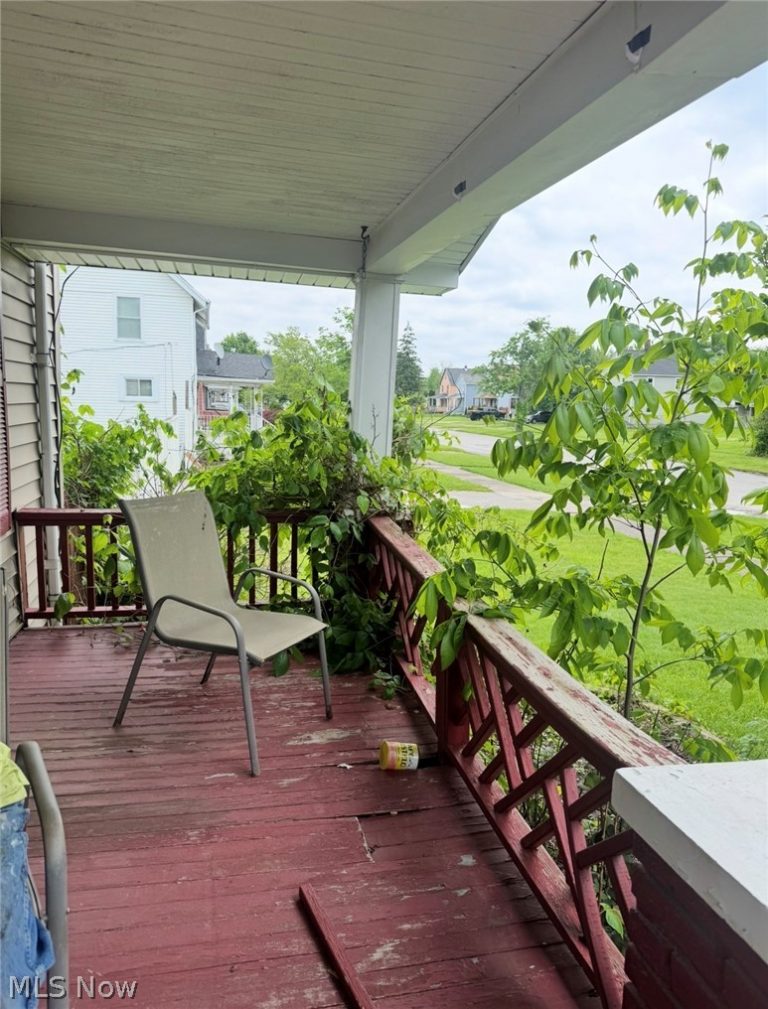 1651 33rd Street, South Lorain, OH - Photo 5