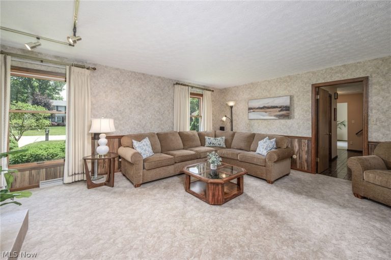 667 Clark Drive, Tallmadge, OH - Photo 8