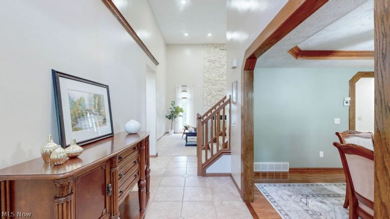 7580 Captains Court, Mentor, OH - Photo 4