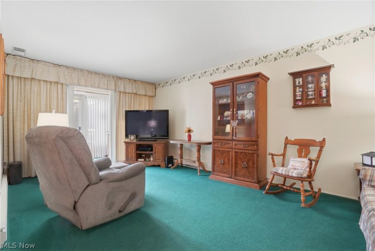3066 Kent Road #2, Stow, OH - Photo 5