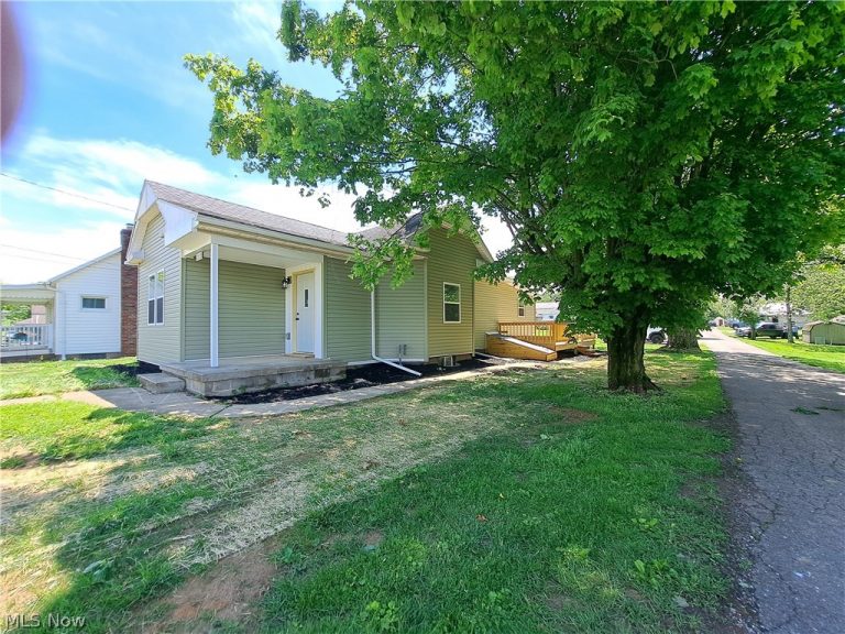 12120 Ellsworth Street, Buffalo, OH - Photo 6