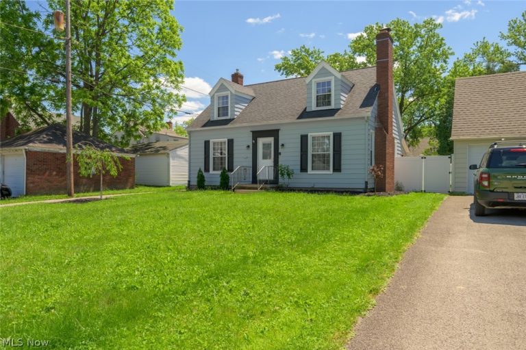 257 Maywood Drive, Youngstown, OH - Photo 2