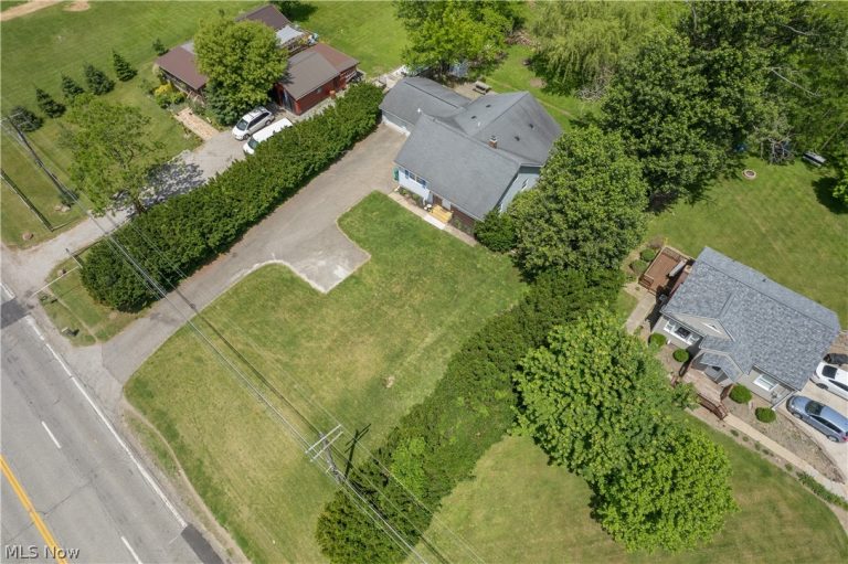16374 Main Market Road, West Farmington, OH - Photo 5
