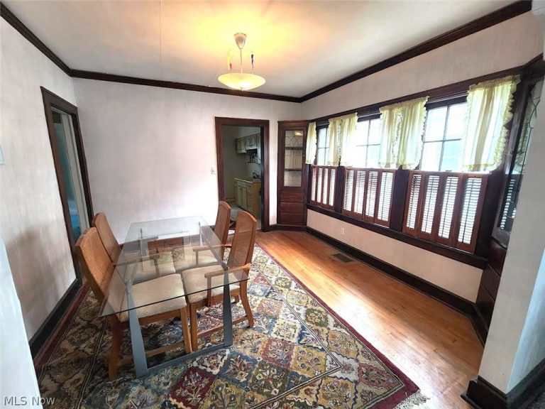 19381 Pasnow Avenue, Euclid, OH - Photo 6
