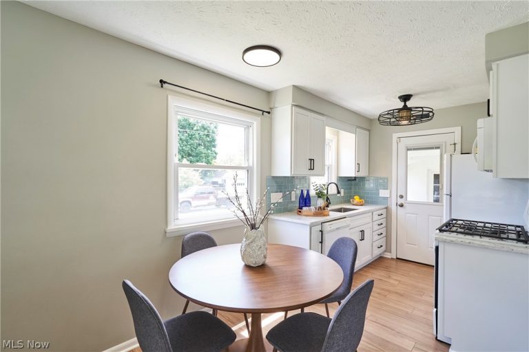 4340 189th Street, Cleveland, OH - Photo 6