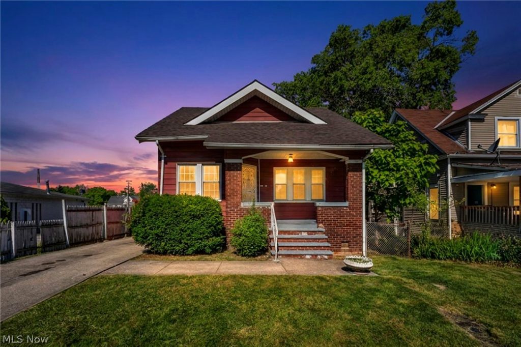 3338 119th Street, Cleveland, OH