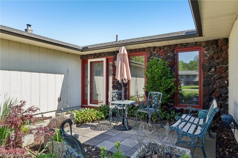3270 Concord Drive, Brunswick, OH - Photo 4