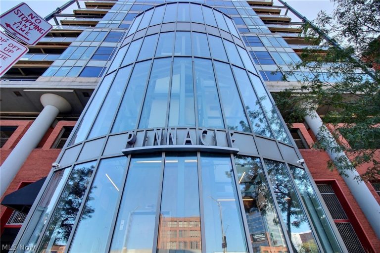 701 Lakeside Avenue #1301, Cleveland, OH, 44113