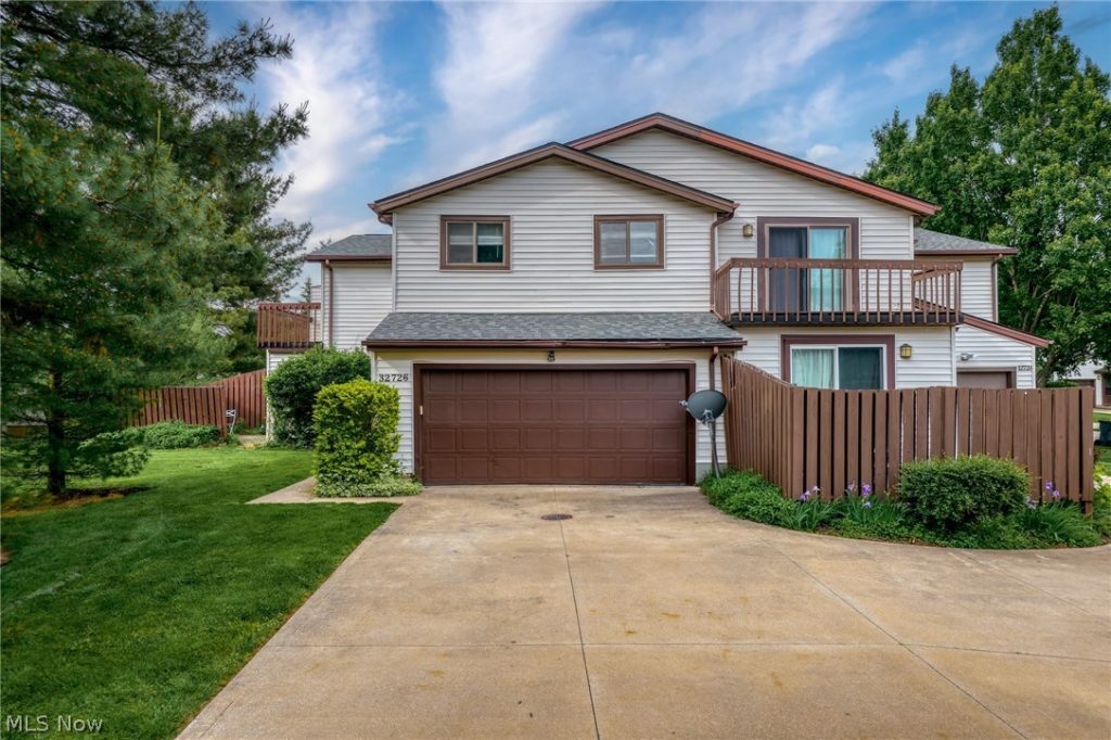 32726 Washington Court, Solon, OH