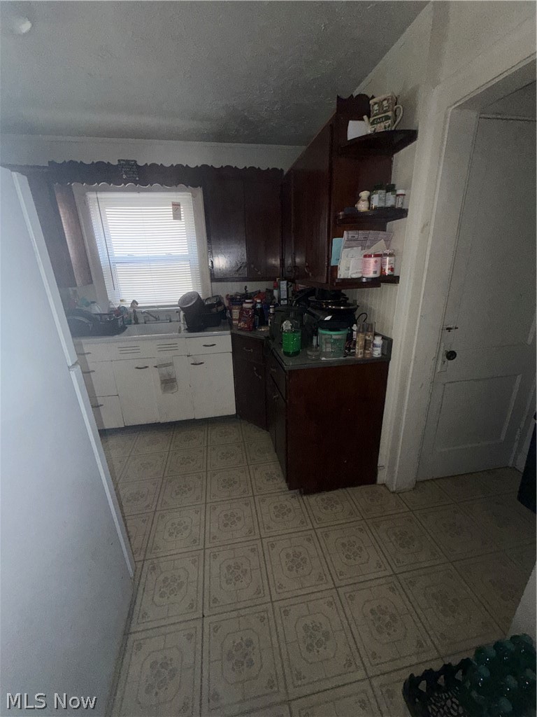 239 Ira Avenue, Akron, OH - Photo 3