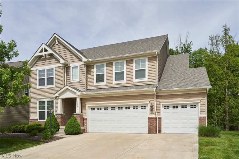 3394 Stillwood Boulevard, Stow, OH, 44224