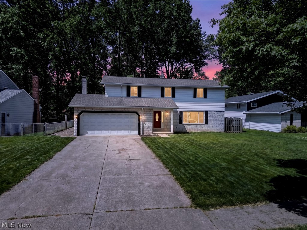 27864 Edgepark Boulevard, North Olmsted, OH